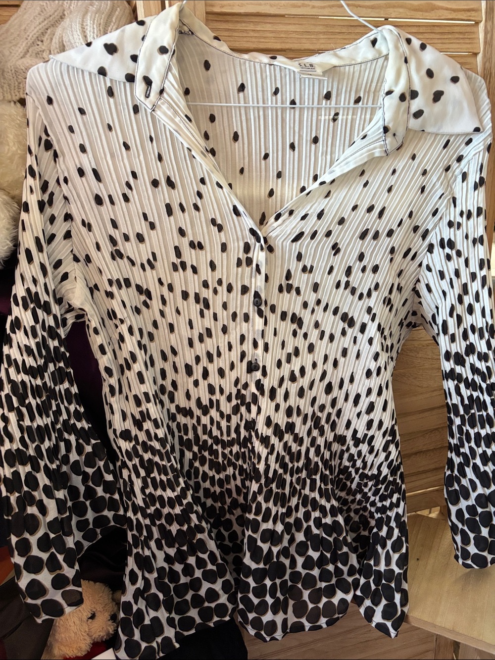 SLB Black and White Dot Pleated Long-Sleeve Women's Top 1X